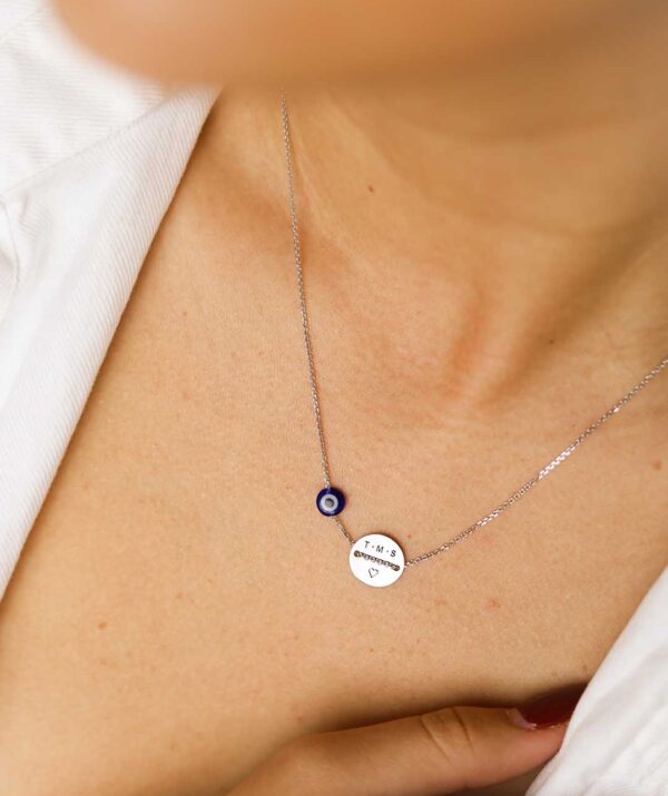 button necklace  / 14K Gold